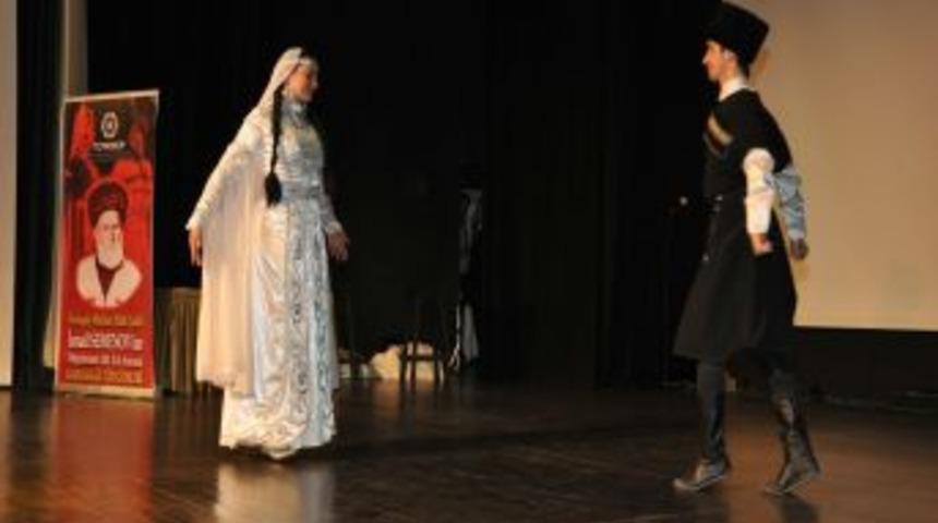 Kara&ccedil;ay Malkar Halk Şairi İsmail Semenov Eskişehir&rsquo;de anıldı