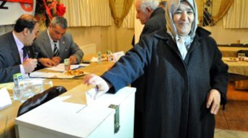 Nevzat Tunğa, yeniden TMD Erzurum Şubesi başkanı se&ccedil;ildi