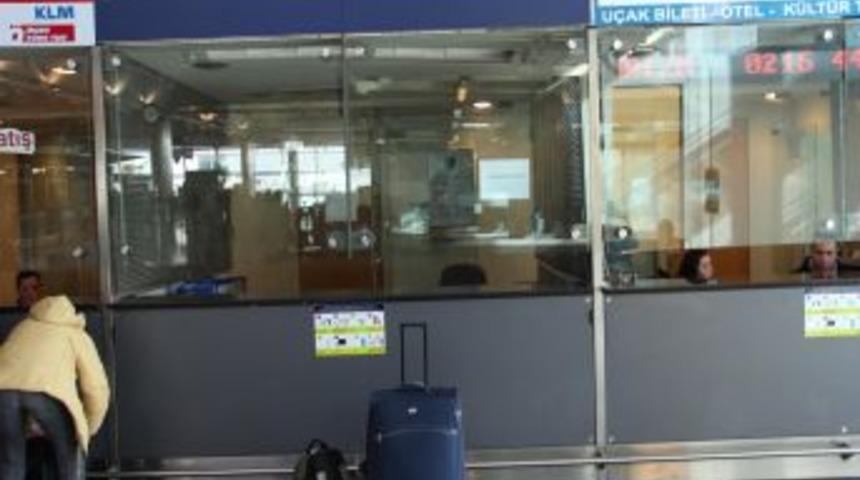 İflas eden havayolu şirketinin T&uuml;rkiye seferleri de iptal oldu