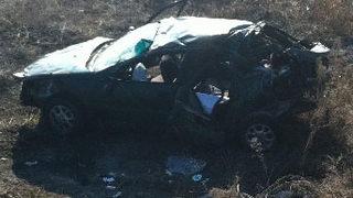 Otomobil tarlaya uçtu; 2 ölü, 5 yaralı