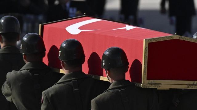 MSB kahreden haberi duyurdu: 1 askerimiz şehit d&uuml;şt&uuml;!