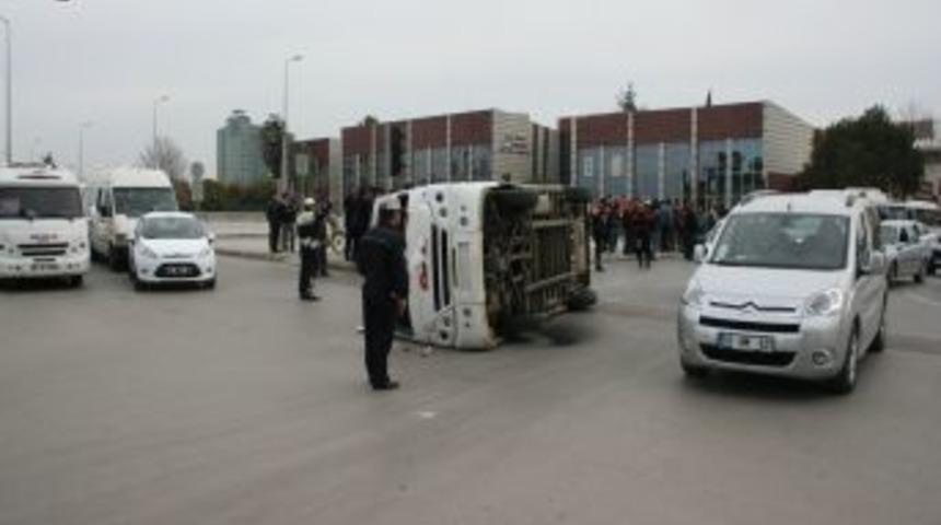 Adana'da trafik kazası: 5 yaralı
