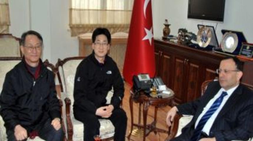 G&uuml;ney Koreli işadamları Malatya Valisi Saran'ı ziyaret etti