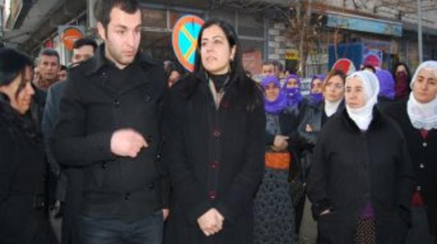 KCK operasyonunda g&ouml;zaltına alınan 19 kişi tutuklandı