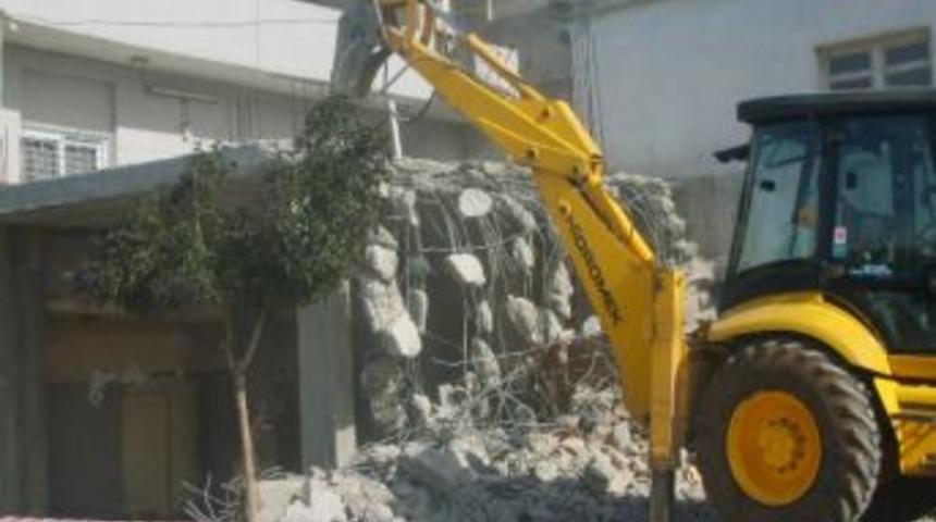 "Modern şehircilik anlayışında ka&ccedil;ak yapıya g&ouml;z yumulmaz"