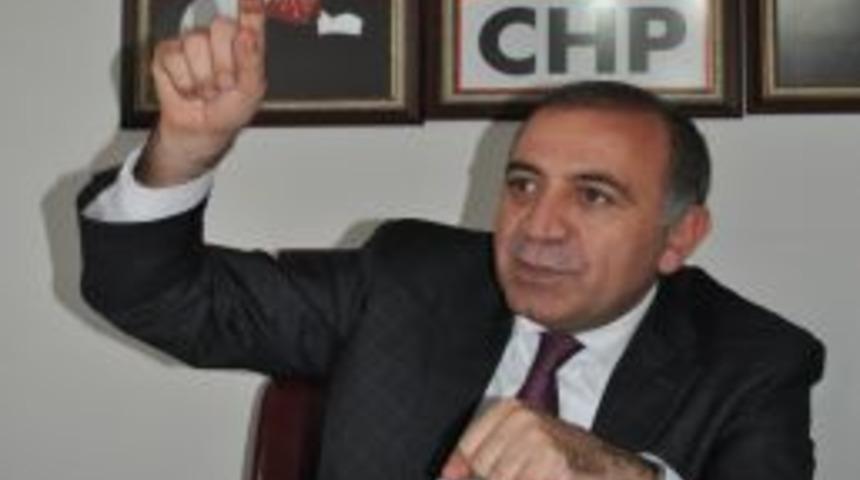 G&uuml;rsel Tekin: AKP'liler Ahmet T&uuml;rk'e ne zaman cevap verecek?