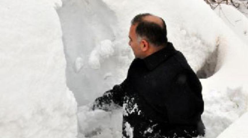 Bitlis kar altında kaldı