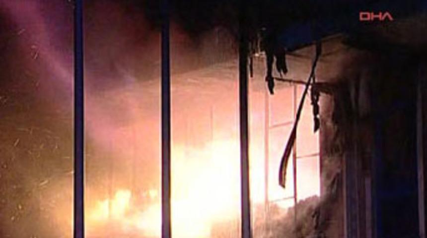 Alevlerin arasında can pazarı: 2 &ouml;l&uuml;