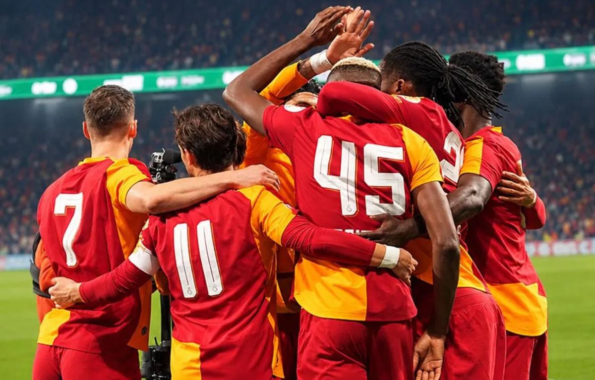 Nihat Kahveci’den Galatasaray’a tam not! "Taraftar kahkaha atıyor!" 3
