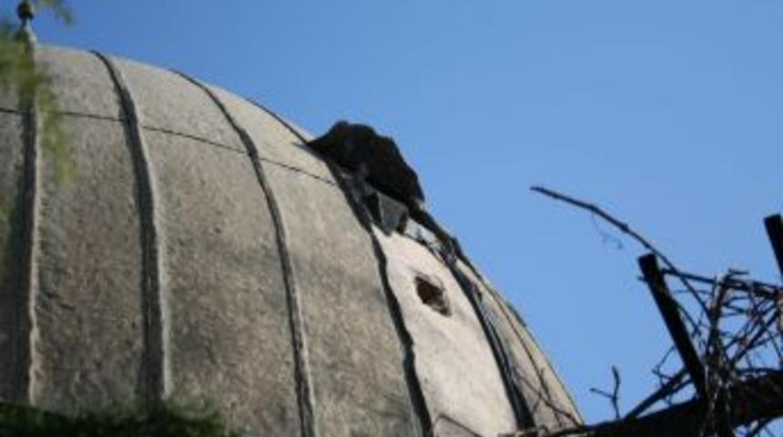 Tarih&icirc; şadırvanın kurşunları &ccedil;alındı