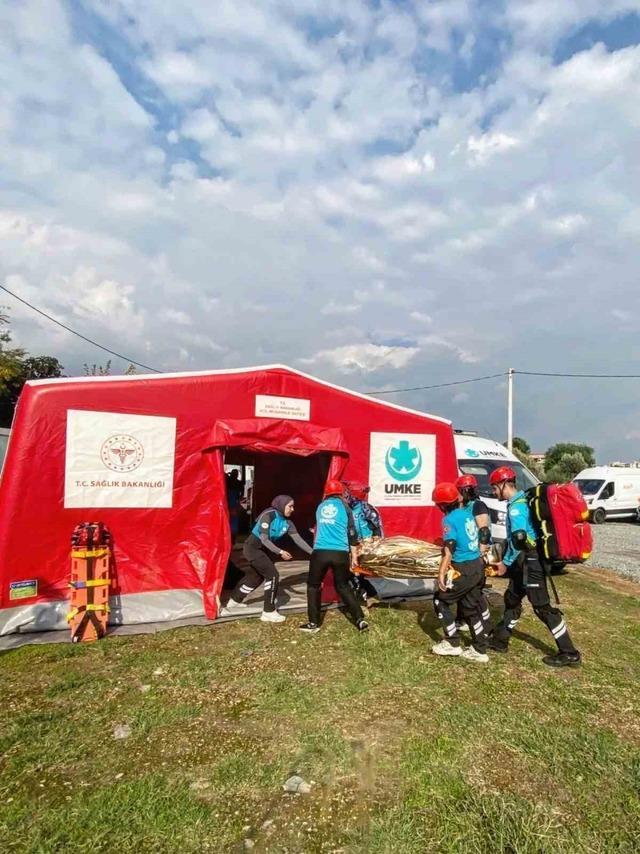 Aydın’da afet tatbikatı gerçeğini aratmadı 4