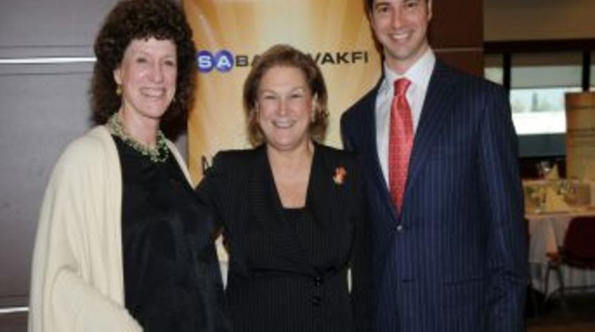 Sabancı'dan hayırseverlik semineri