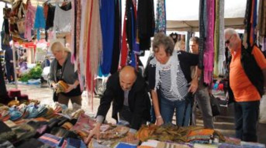 Otellerin doluluk oranı y&uuml;zde 40'a d&uuml;şt&uuml;, esnaf zor durumda kaldı