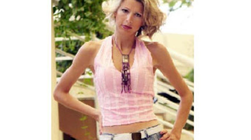 Eski manken, gen&ccedil; yaşta hayata veda etti