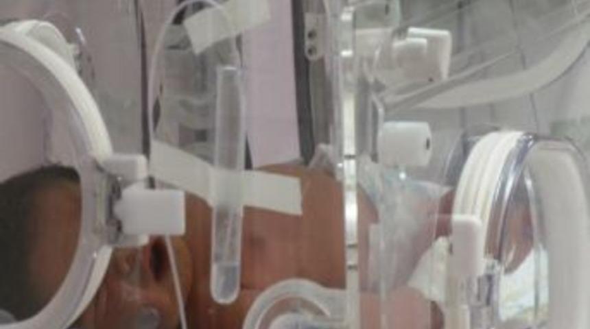 Bebeğini &ccedil;&ouml;pe atan anne bulundu