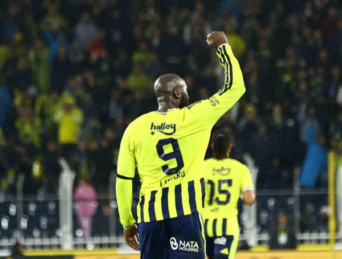 Fenerbah&ccedil;e ye Romelu Lukaku i&ccedil;in talih kuşu kondu! 3