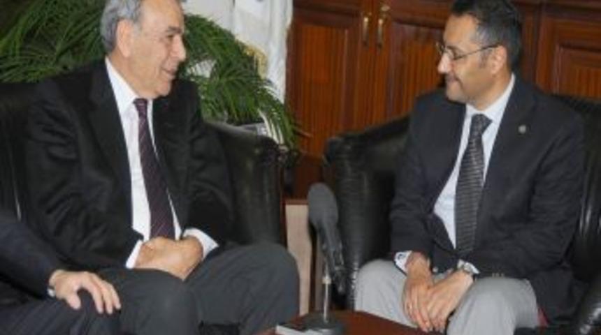 SP İzmir il y&ouml;netimi Başkan Kocaoğlu'nu ziyaret etti