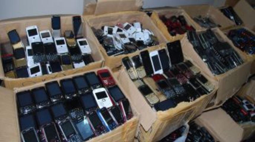 İzmir&rsquo;de ka&ccedil;ak&ccedil;ılık operasyonu: Hanefi Avcı&rsquo;nın şube m&uuml;d&uuml;r&uuml; İzmir'e getirildi