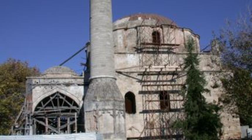 Rodos'ta tarihi Recep Paşa Cami &ccedil;&ouml;kt&uuml;