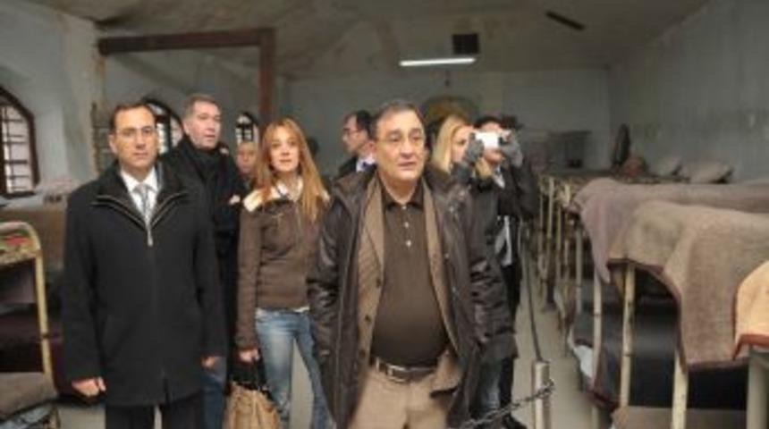 Sinan Ayg&uuml;n, Ulucanlar Cezaevi&rsquo;ni ziyaret etti