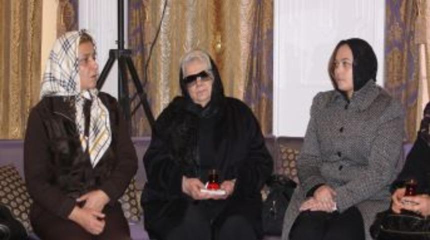 &Uuml;mran Menderes taziyeleri kabul etti