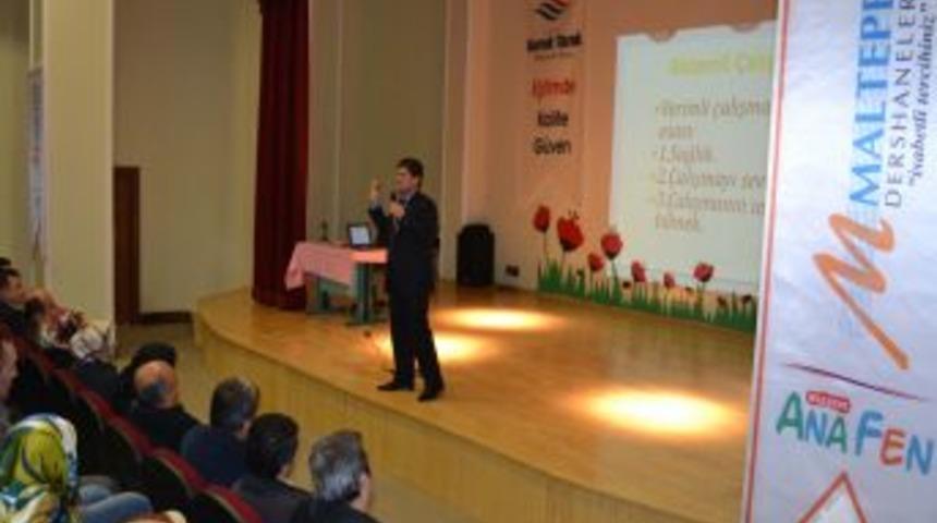 Maltepe Dershanesi'nden velilere 'sınav kaygısı' semineri