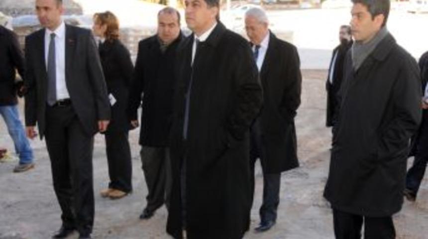 Şehitkamil Belediyesi geleceğe y&ouml;nelik projeler &uuml;retiyor