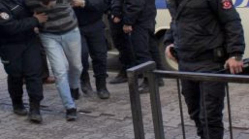 Cinsel istismarda bulundukları iddia edilen 16 zanlı adliyede