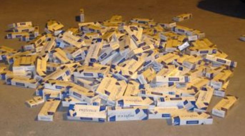 Osmaniye’de 9 bin paket kaçak sigara ele geçirildi