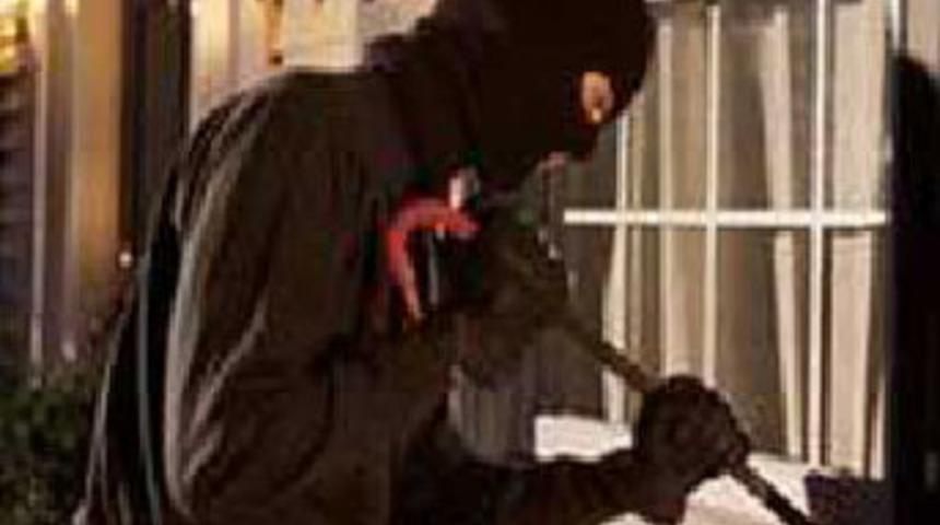 11 kez evi soyulunca hırsızlara not bıraktı