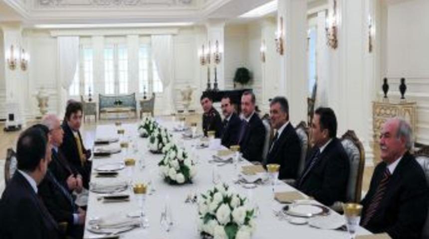 Yasama, yürütme ve yargı organları başkanları Köşk'teki yemekte buluştu