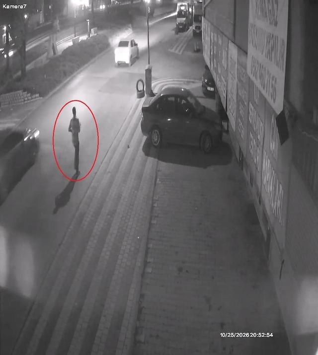 6 gündür kayıp olan Emrah, özel eğitimli köpekler ve dronla aranıyor 4