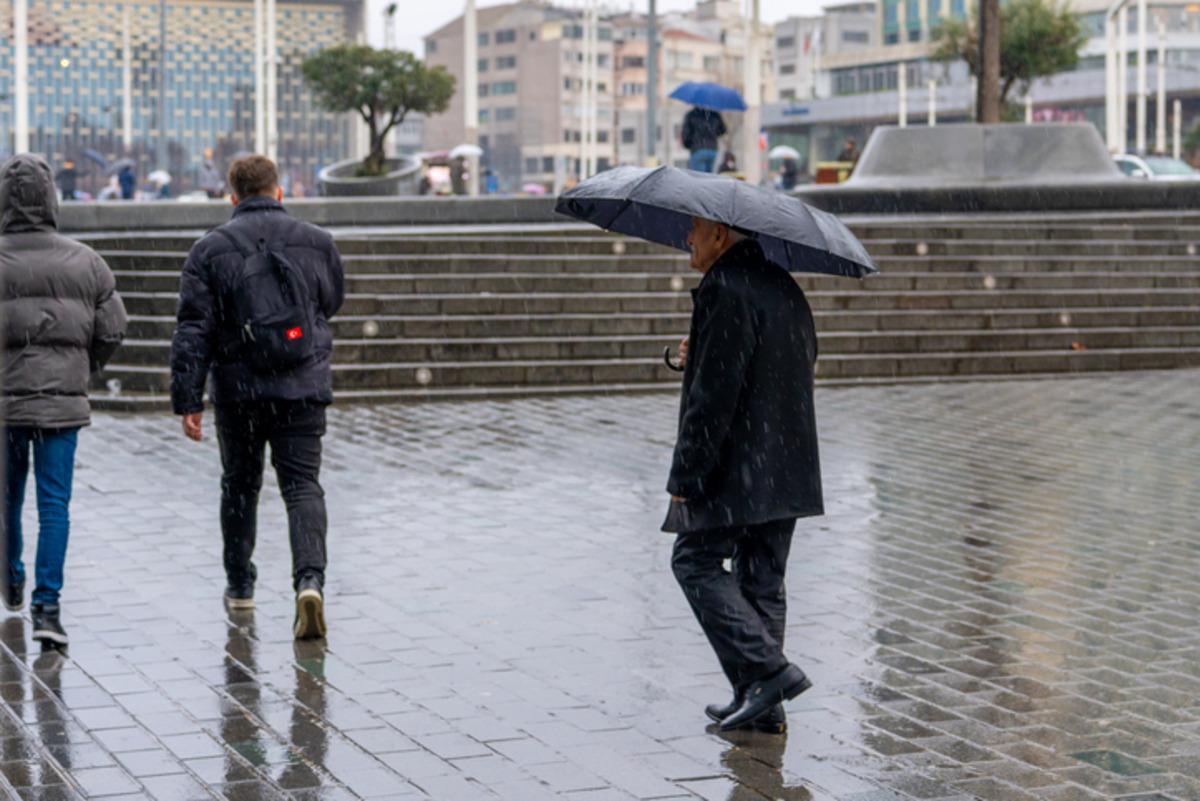 AKOM tarih vererek açıkladı! İstanbul da yağmur günlerce sürecek! 1