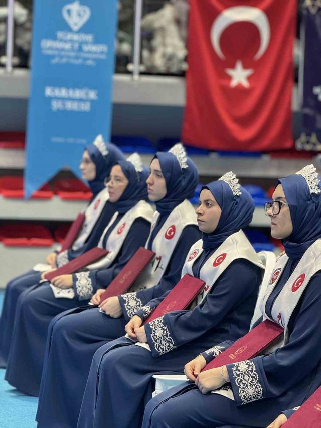 Karabük’te hafızlık icazet merasimi gerçekleştirildi 17