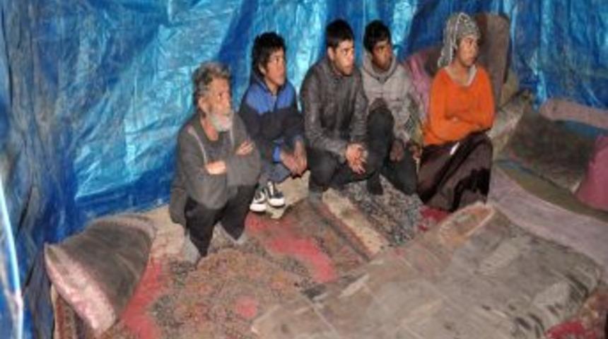 5 kişilik aileyi &ouml;l&uuml;mden kurtardı