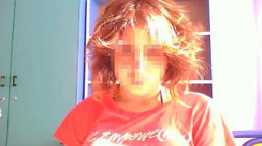 Otel odasında fantezili ölüm oyunu