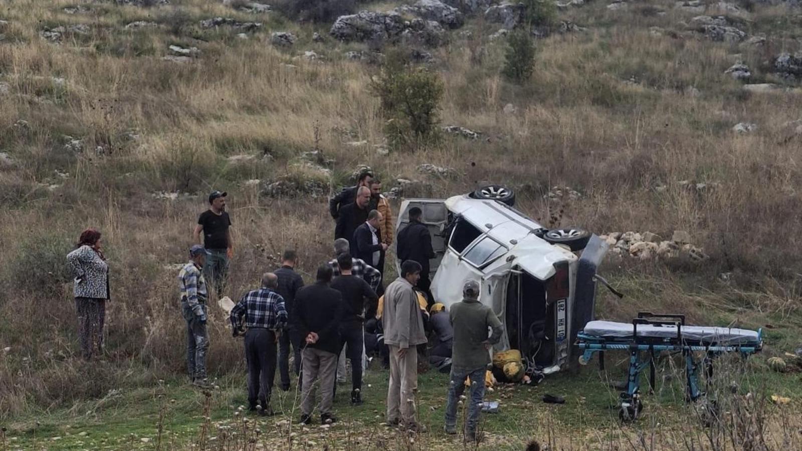 Otomobil şarampole yuvarlandı: 2 yaralı