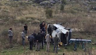 Otomobil şarampole yuvarlandı: 2 yaralı