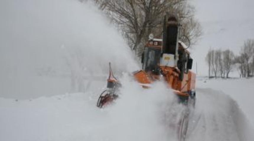 Iğdır'da 84 köy yolu ulaşıma kapandı