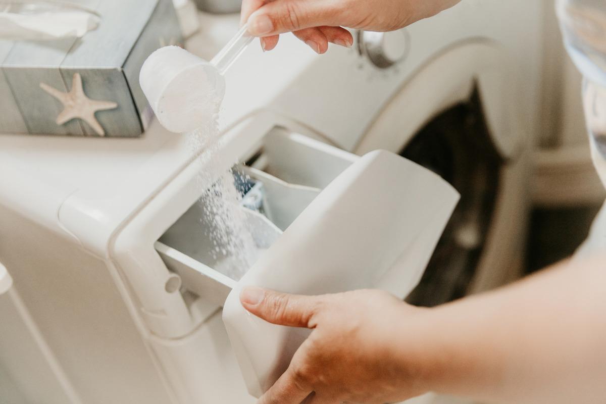 Çamaşır makinesinin ömrünü uzatmak için 10 saniyede yapabileceğiniz 5 basit alışkanlık 5