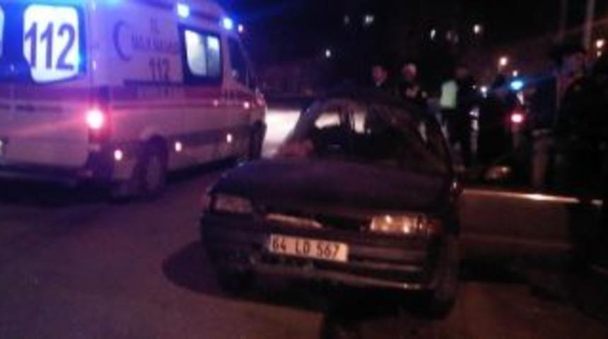 Kavşakta can pazarı, 1'i ağır 4 yaralı