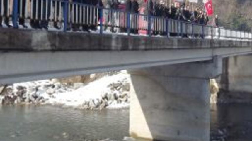 K&ouml;yl&uuml;ler, t&uuml;nel g&uuml;zergahının değişmesini istemiyor