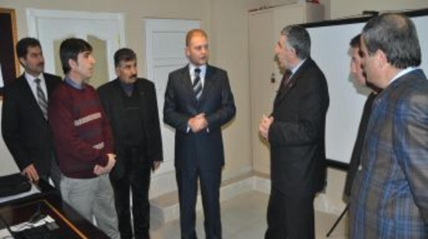 Gen&ccedil;ler, bilgisayarlı muhasebe kursu ile meslek &ouml;ğreniyor