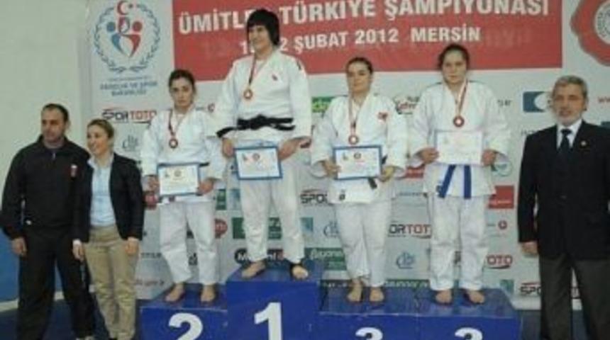 &Uuml;mit judocular &uuml;mit verdi