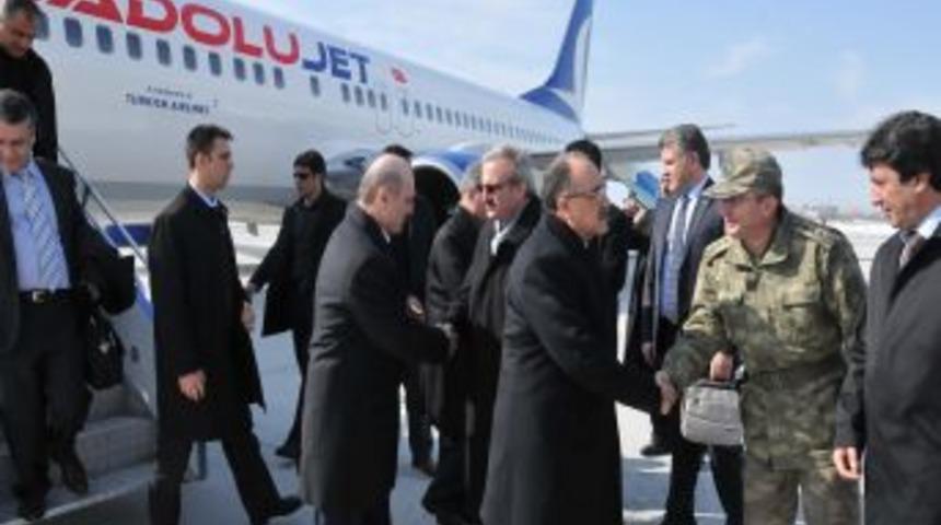 Bakanlar Atalay ve Bayraktar Van'da