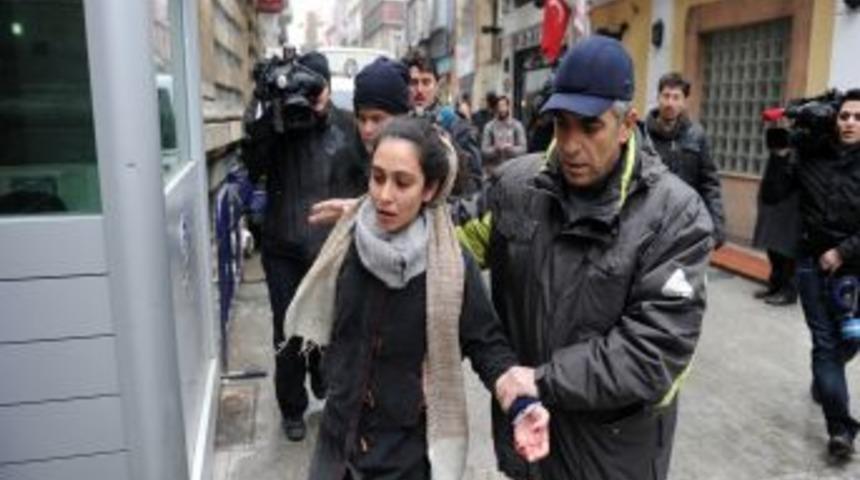 Taksim'de olaylı '&Ouml;calan' eylemi