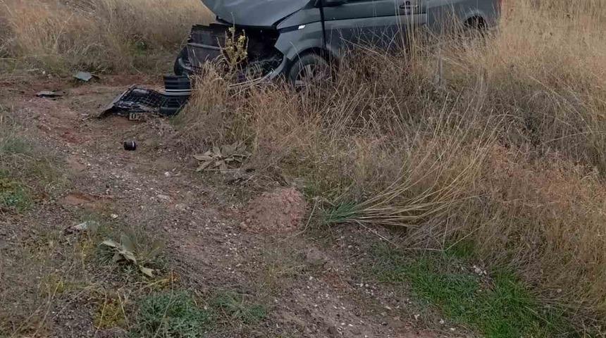 Konya'da iki minibüs çarpıştı! 3 yaralı