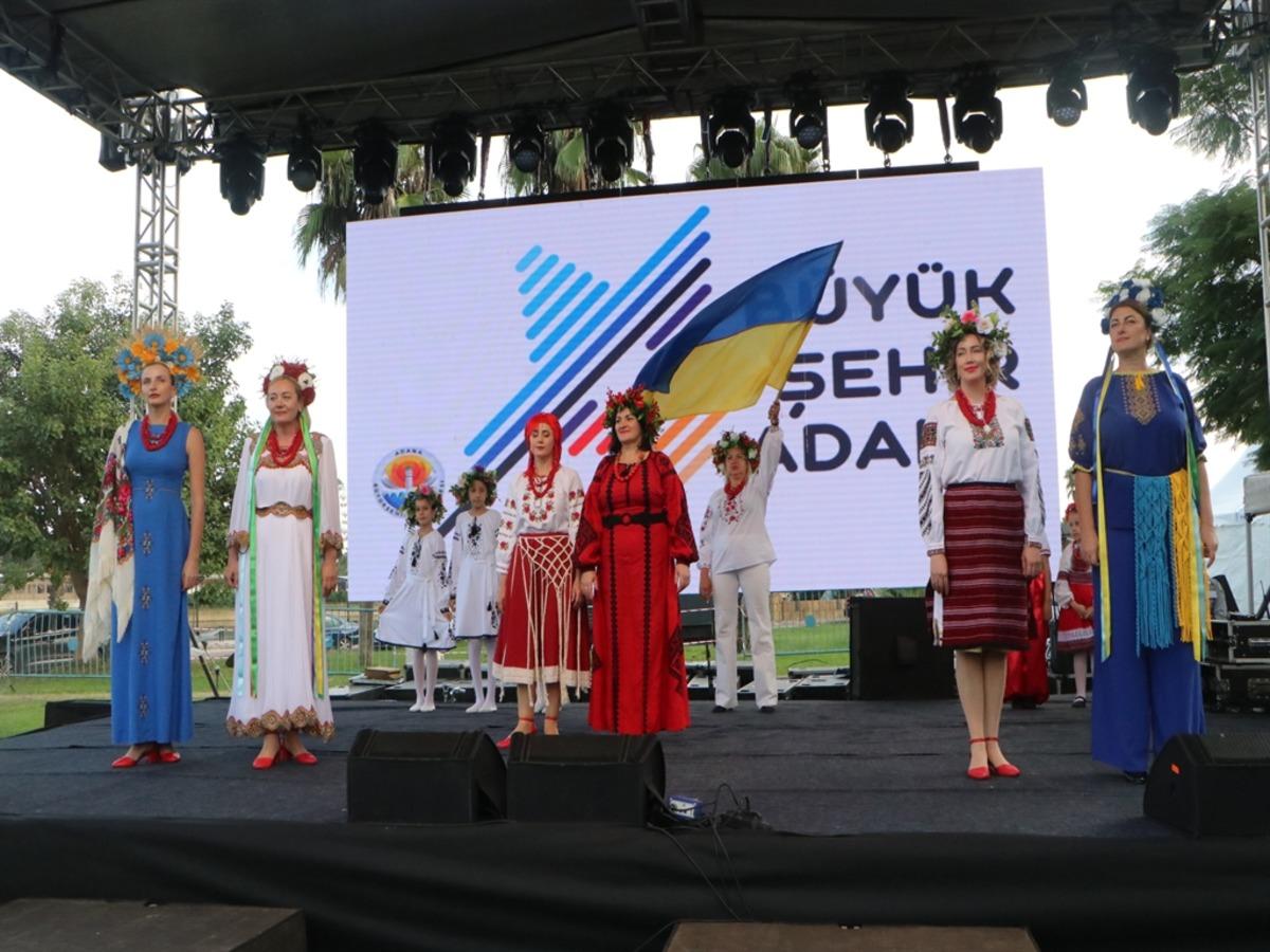Ukraynalıların gösterileri Adana Gençlik ve Kültür Şenliği’ne renk kattı 2