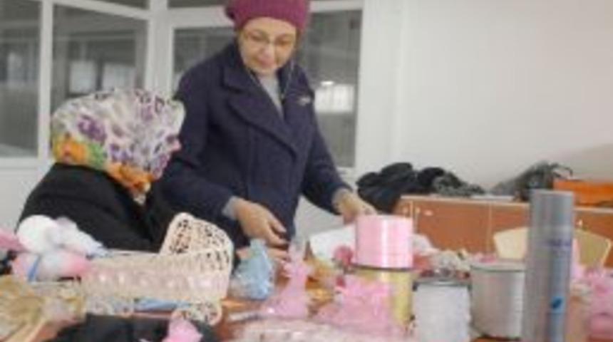 G&ouml;n&uuml;l Elleri'nden &uuml;reterek kazandıran proje