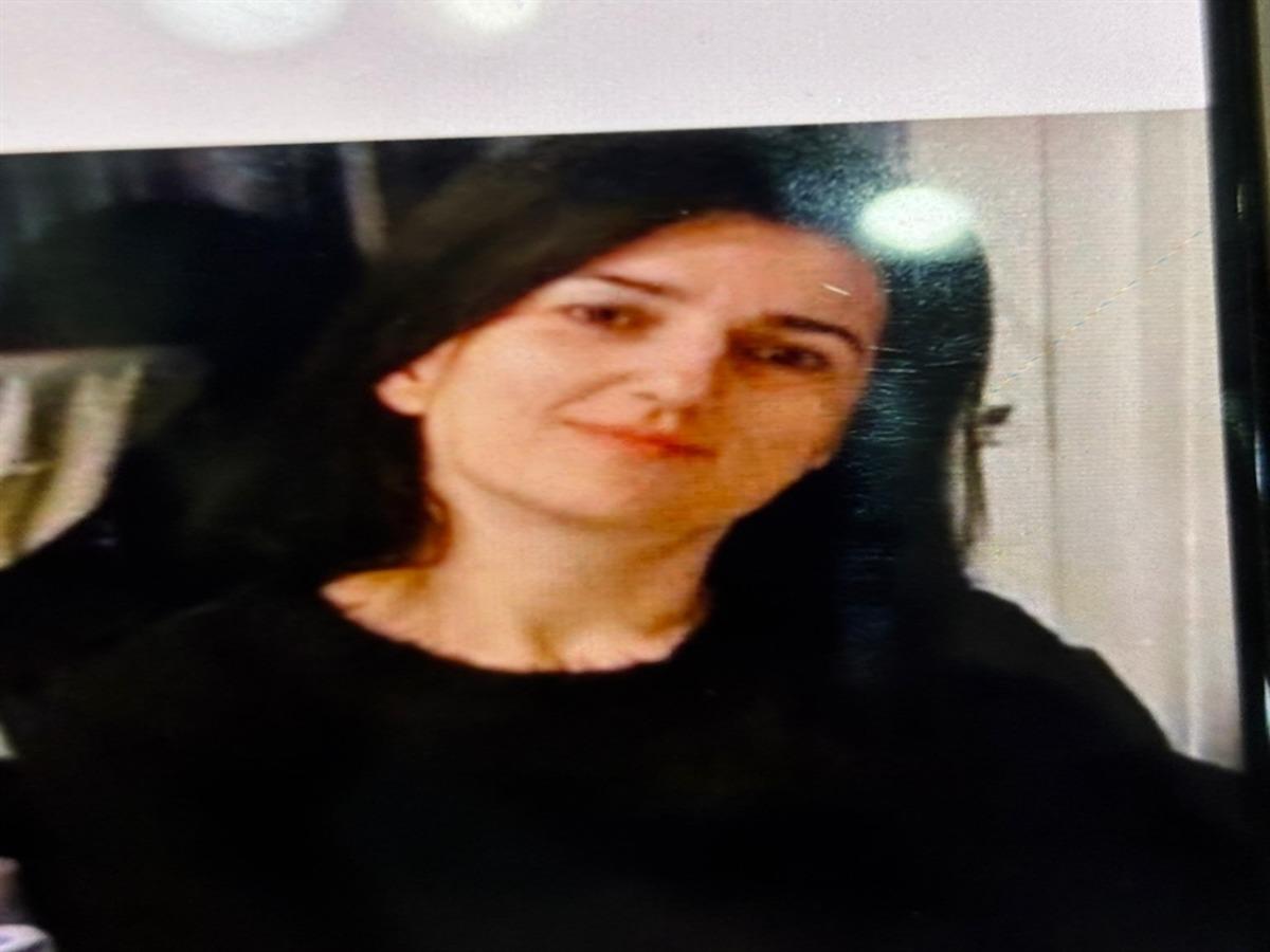 Eski eşi tarafından öldürülen kadın toprağa verildi 2